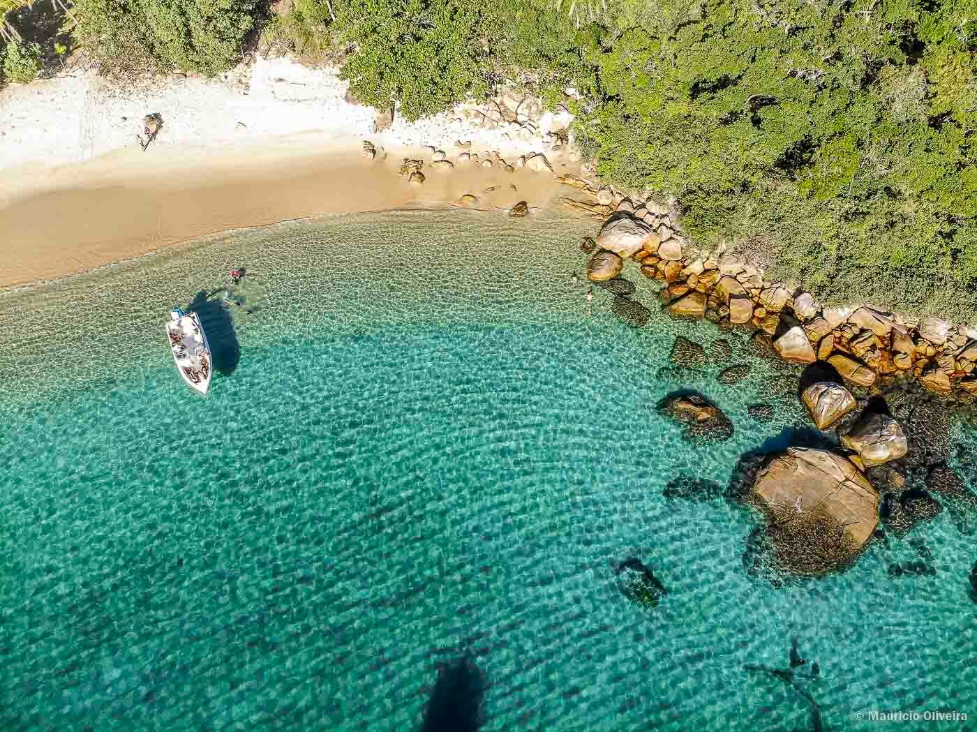 Luxury Private Beaches in Brazil: The New Definition of Quiet Luxury 12 Praia dos Meros