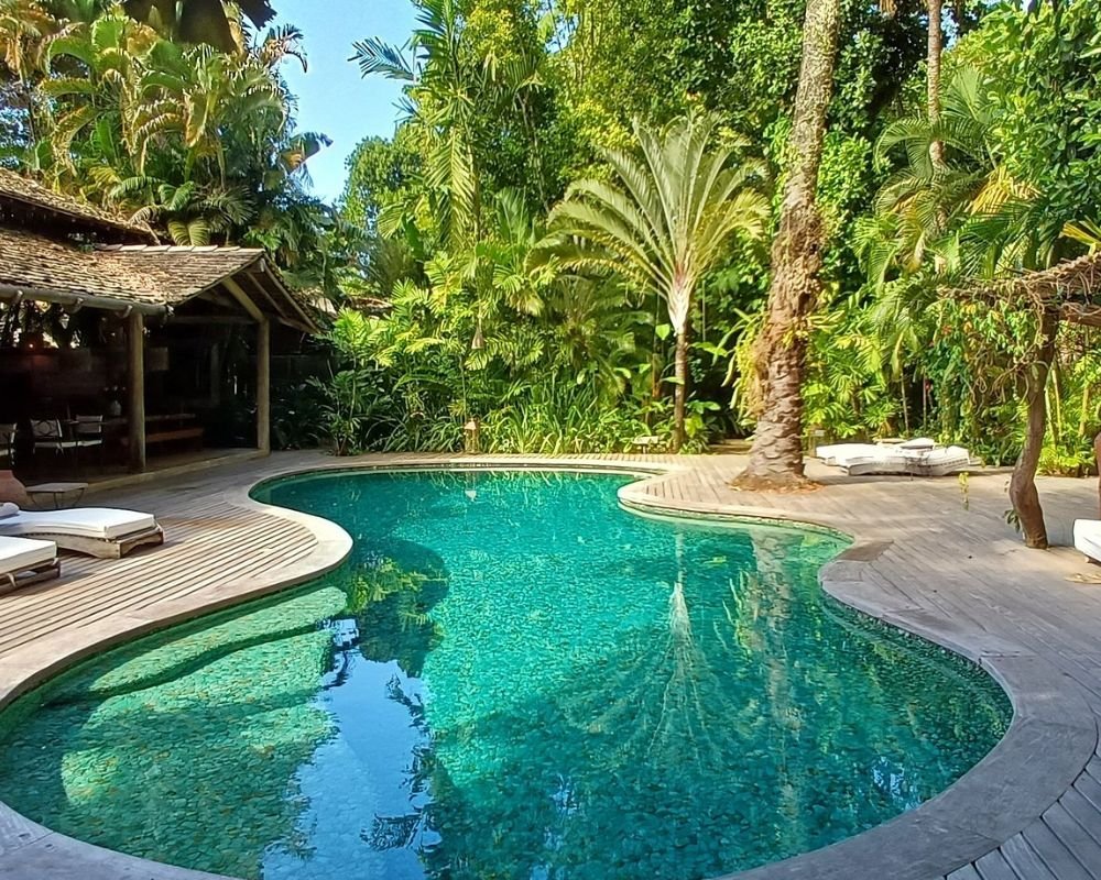 Beachfront casa surrounded by coconut palms in Trancoso Bahia
